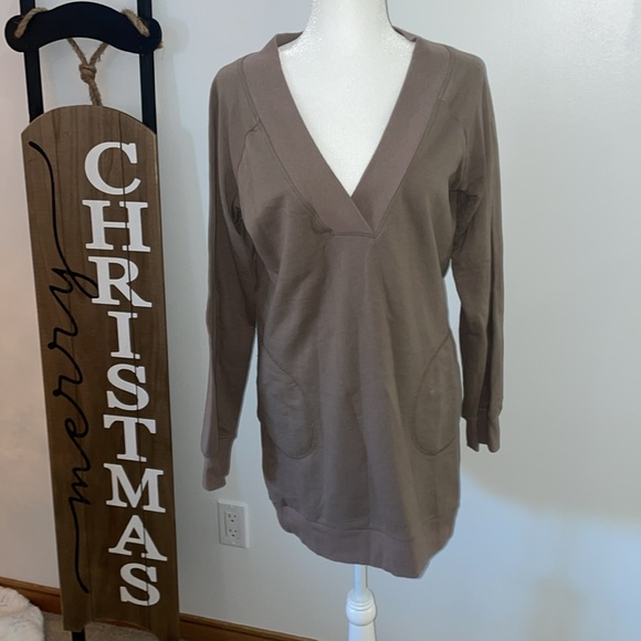 Sydney Sweatshirt Dress - Picture 3 of 5